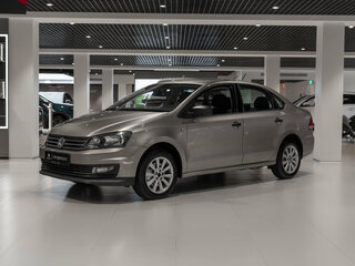 2017 Volkswagen Polo V Рестайлинг, бежевый, 1145000 рублей, вид 1