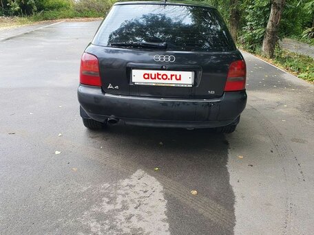 1996 Audi A4 I (B5), чёрный, 355000 рублей, вид 2