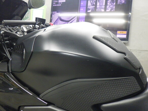 2025 Yamaha YZF-R3, чёрный, 670000 рублей - вид 13