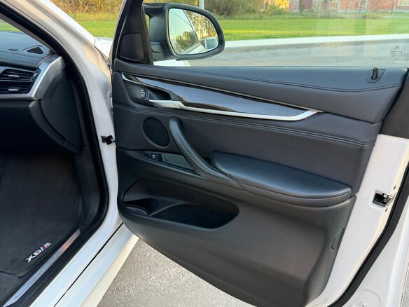 2015 BMW X6 30d II (F16), белый, 3380000 рублей - вид 20
