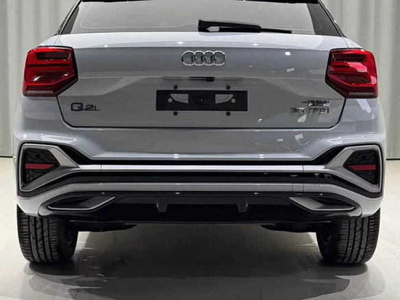 2023 Audi Q2 L 35 TFSI I Рестайлинг, белый, 1710000 рублей - вид 3