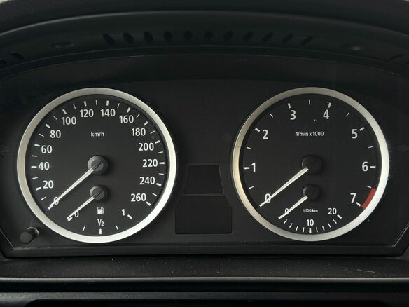 2003 BMW 5 серии 520i V (E60/E61), серый, 899000 рублей - вид 16