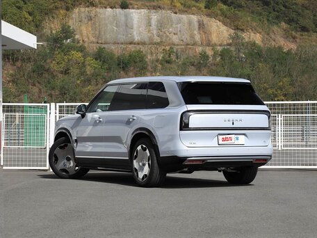 2026 Zeekr 9X 55 kWh (до 3.5 т), белый, 12989999 рублей, вид 5