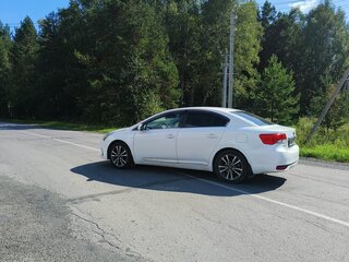 2012 Toyota Avensis III Рестайлинг, белый, 999999 рублей, вид 4