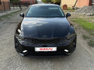 2021 Kia K5 III, чёрный, 2050000 рублей, вид 1