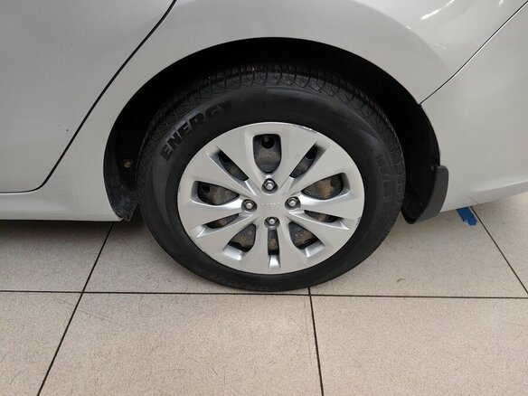 2017 Kia Rio IV, серебристый, 1099000 рублей - вид 23