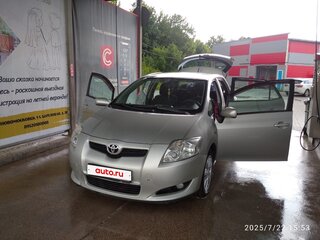 2009 Toyota Auris I, серебристый, 750000 рублей, вид 2