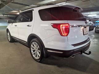 2019 Ford Explorer V Рестайлинг 2, белый, 2850000 рублей, вид 3