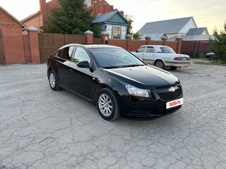 2011 Chevrolet Cruze I, чёрный, 690000 рублей, вид 2