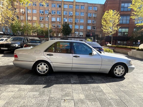 1996 Mercedes-Benz S-Класс 500 III (W140) Рестайлинг, белый, 2500000 рублей - вид 8