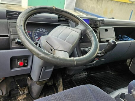 2011 Fuso (Mitsubishi) Canter, белый, 2000000 рублей, вид 4
