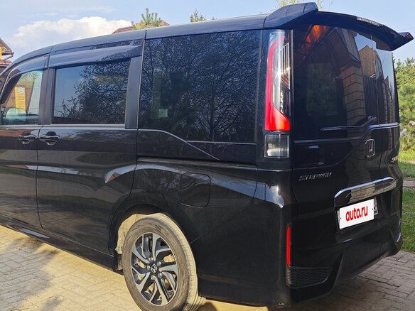 2018 Honda Stepwgn Spada V Рестайлинг, чёрный, 2450000 рублей - вид 2