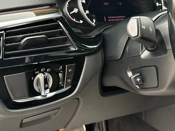 2018 BMW 5 серии 530i VII (G30/G31/G38), белый, 3390000 рублей - вид 25
