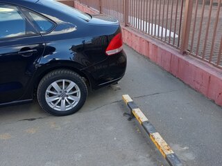 2011 Volkswagen Polo V, чёрный, 829999 рублей, вид 2