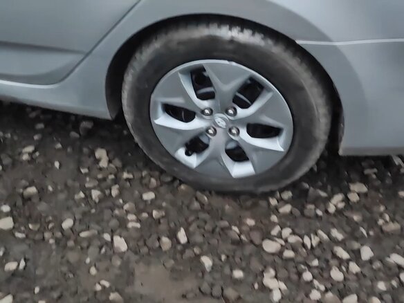 2016 Hyundai Solaris I Рестайлинг, серебристый, 650000 рублей - вид 3