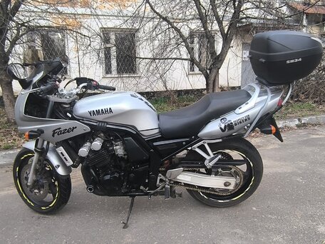 2000 Yamaha FZS600 Fazer, серебристый, 335000 рублей, вид 1