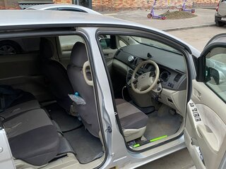 2008 Toyota ISis I, серый, 930000 рублей, вид 5