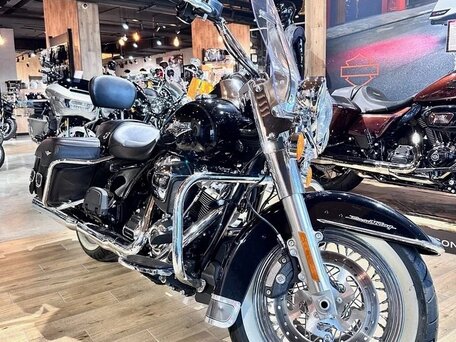 2018 Harley-Davidson Road King, чёрный, 2400000 рублей, вид 4