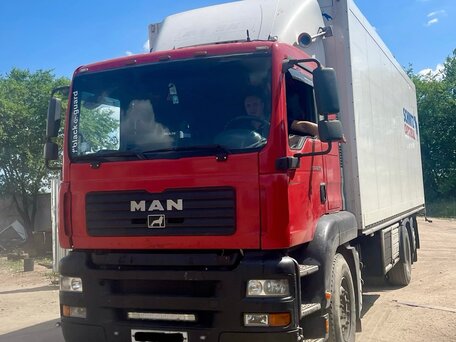 2006 MAN TGA, красный, 3800000 рублей, вид 1