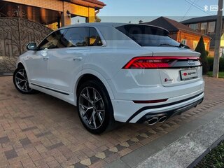 2018 Audi Q8 55 TFSI I (4M), белый, 5740000 рублей, вид 4