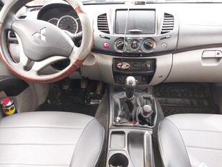 2011 Mitsubishi L200 IV, серый, 1100000 рублей, вид 3