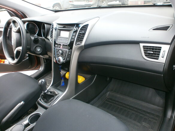 2014 Hyundai i30 II, коричневый, 1500000 рублей - вид 8