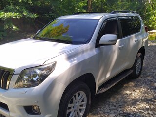 2010 Toyota Land Cruiser Prado 150 Series, белый, 3100000 рублей, вид 3