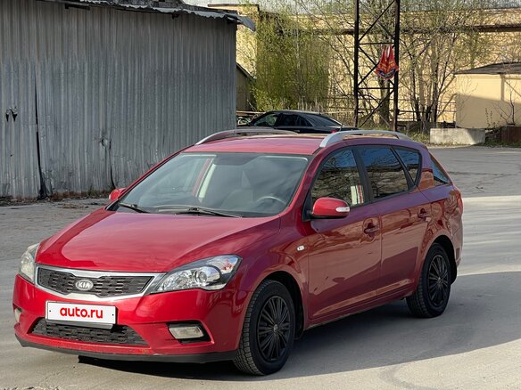 2010 Kia Ceed I Рестайлинг, красный, 650000 рублей