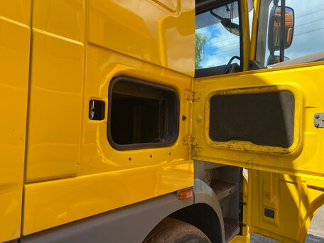 2007 DAF XF 105, жёлтый, 4000000 рублей, вид 4