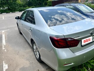2012 Toyota Camry VII (XV50), серебристый, 1380000 рублей, вид 3