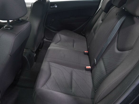 2011 Peugeot 308 I, чёрный - вид 15