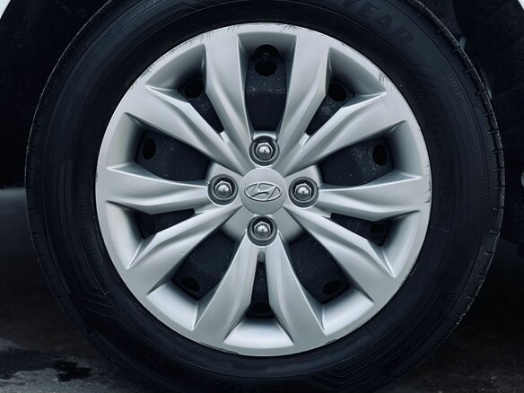2020 Hyundai Solaris II Рестайлинг, белый, 1600000 рублей - вид 16