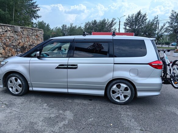 2012 Honda Elysion I Рестайлинг, серебристый, 2300000 рублей - вид 7
