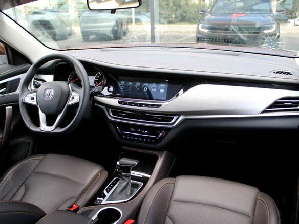 2019 Changan CS35 Plus I, коричневый - вид 8