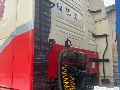 2011 Volvo FH, белый, 2200000 рублей, вид 3