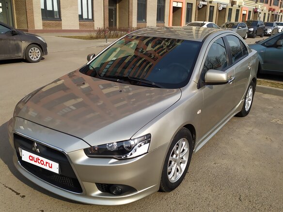 2011 Mitsubishi Lancer X Рестайлинг, бежевый, 1100000 рублей