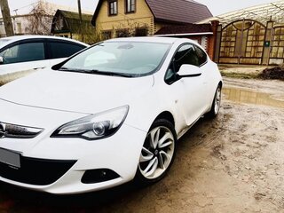 2014 Opel Astra GTC J Рестайлинг, белый, 1050000 рублей, вид 2