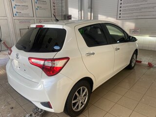 2019 Toyota Vitz III (XP130) Рестайлинг 2, белый, 1149000 рублей, вид 4