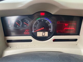 2012 Renault Premium, красный, 3600000 рублей, вид 2