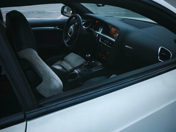 2007 Audi S5 I (8T), белый, 1100000 рублей - вид 5
