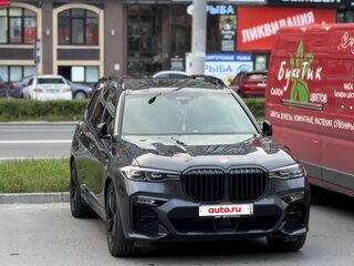 2019 BMW X7 40i I (G07), белый, 8150000 рублей, вид 2