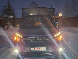 2014 Toyota Voxy III (R80), чёрный, 2000000 рублей, вид 1
