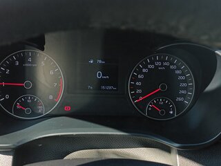 2019 Kia Optima IV Рестайлинг, серебристый, 1650000 рублей, вид 4