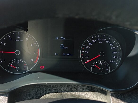 2019 Kia Optima IV Рестайлинг, серебристый, 1650000 рублей - вид 3