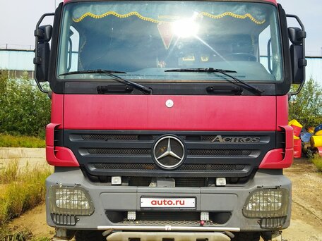 2008 Mercedes-Benz Actros, красный, 8000000 рублей, вид 1