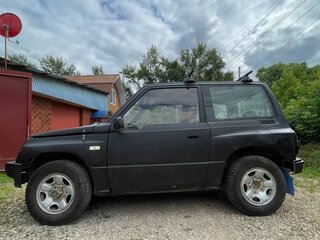 1990 Suzuki Escudo I, чёрный, 210000 рублей, вид 2