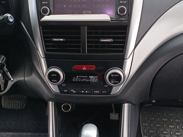 2011 Subaru Forester III Рестайлинг, белый - вид 7