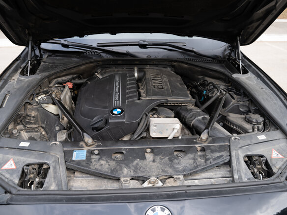 2010 BMW 5 серии 535i VI (F10/F11/F07), чёрный, 2500000 рублей - вид 15