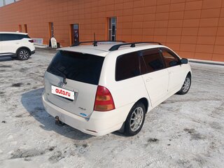 2003 Toyota Corolla Fielder IX (E120, E130), белый, 666000 рублей, вид 3