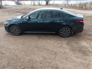 2019 Kia Optima IV Рестайлинг, синий, 1600000 рублей, вид 4